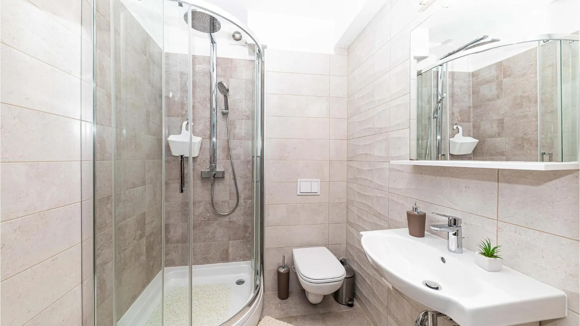 Beautiful Home In Seget Donji With Jacuzzi 0*,  Kroatien