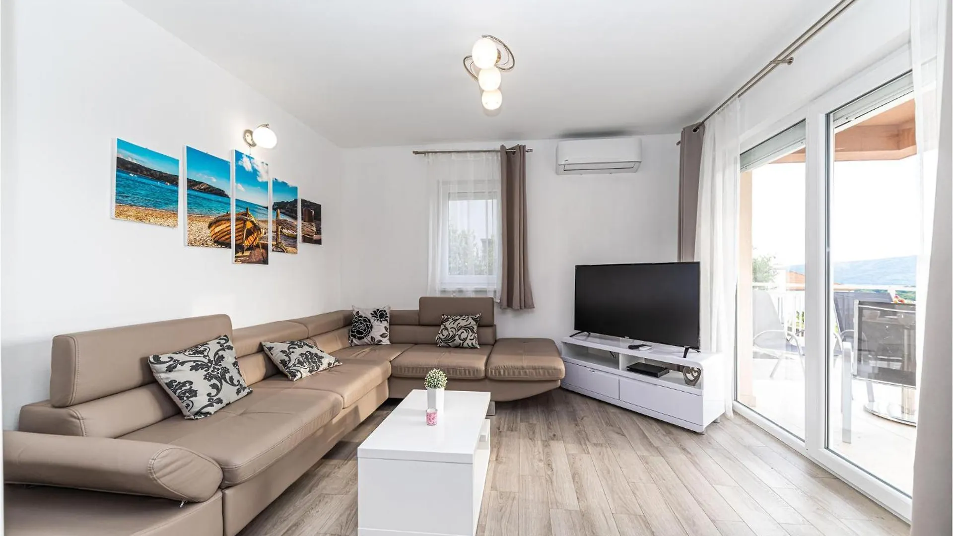 Beautiful Home In Seget Donji With Jacuzzi 0*,  Croatia