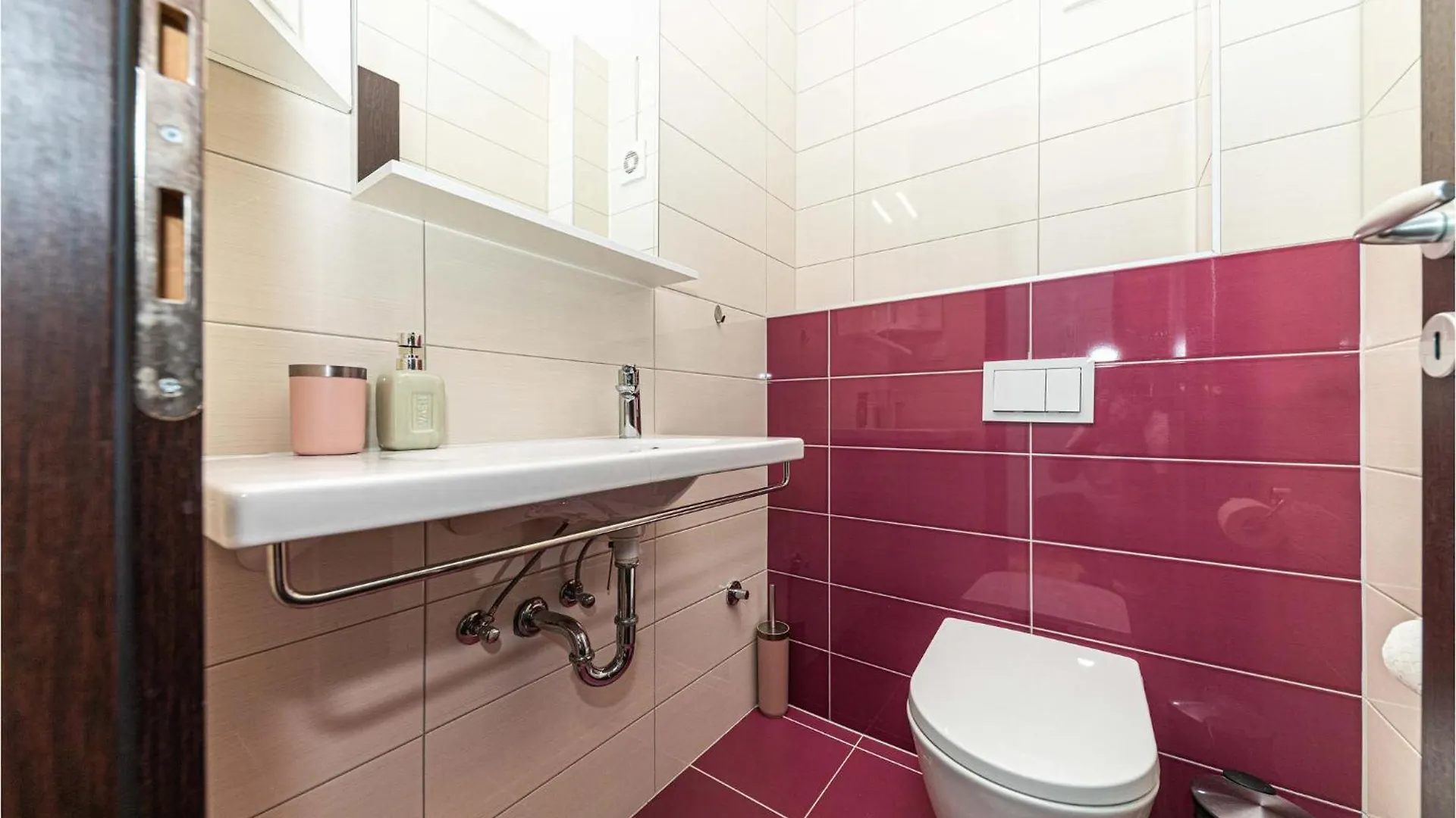 Beautiful Home In Seget Donji With Jacuzzi